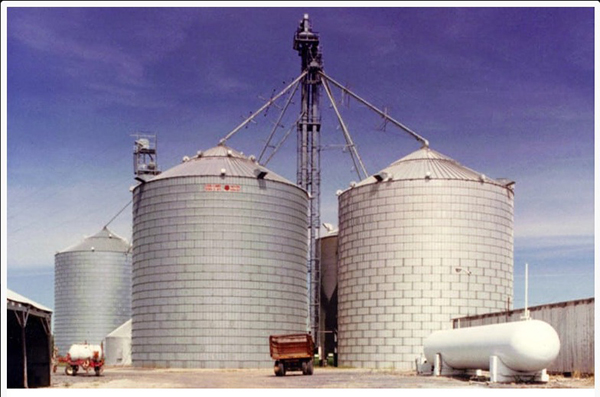AGRICULTURAL STORAGE C&L Silver Shield grain bin