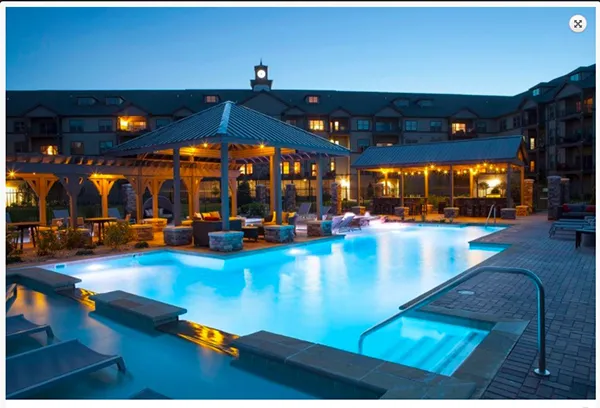 COMMERCIAL SWIMMING POOLS