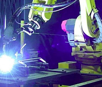 Robotic Welding  Manual Welding