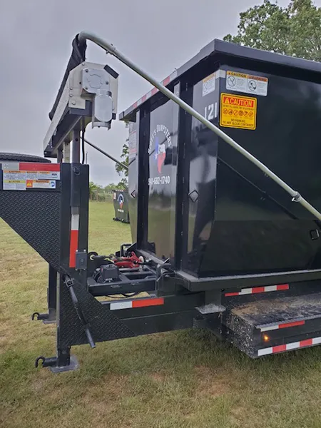 TRAILER-STYLE ROLL-OFF CONTAINERS