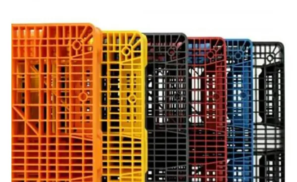 PLASTIC PALLETS