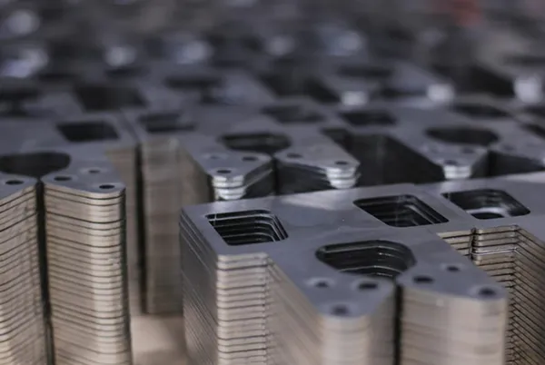 HIGH SPEED LASER CUTTING